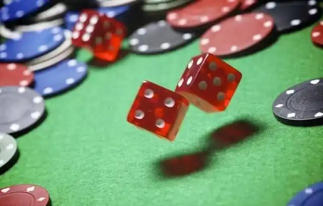 Tampilan koleksi permainan live808 yang bisa dinikmati bersama teman di Indonesia termasuk slot dan kasino langsung